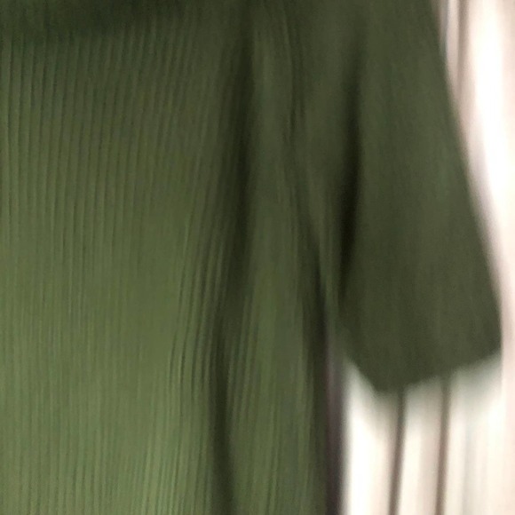 Paraphrase Cropped Short Sleeve Turtleneck Cowlneck Sweater Size Medium - Picture 7 of 15